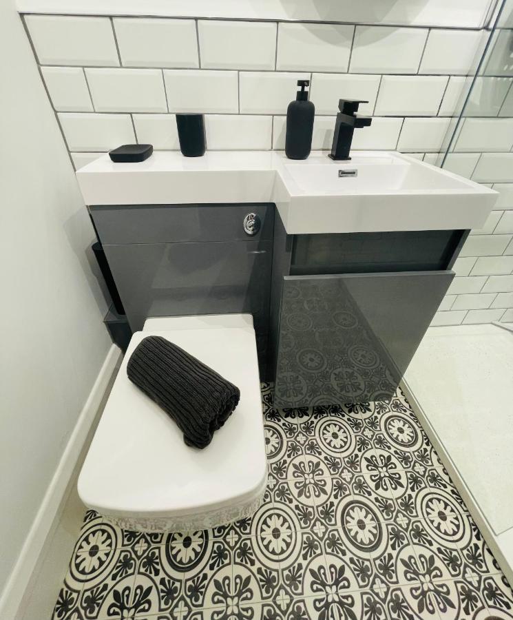 Stone'S Throw, 1 Bed Self-Contained Studio Apartment East Preston Exterior photo